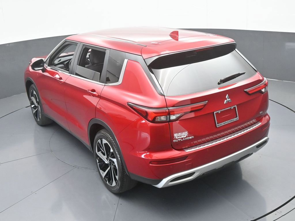 Used 2024 Mitsubishi Outlander SE Black Edition FWD image 44
