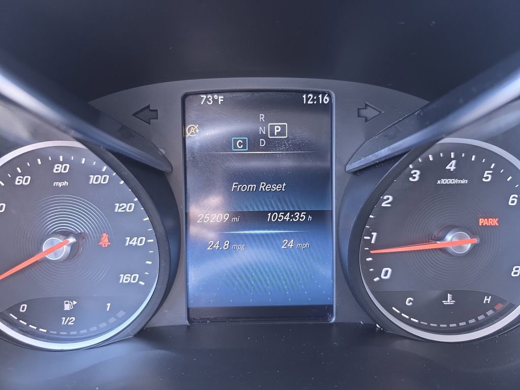 Used 2022 Mercedes-Benz GLC 300 image 21