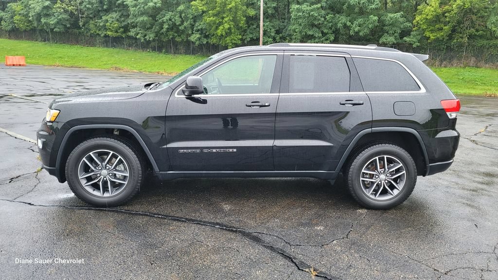 Used 2018 Jeep Grand Cherokee Laredo AWD/4WD image 7
