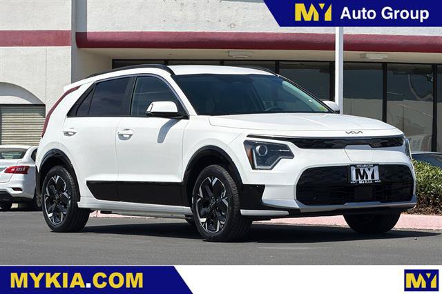 New 2026 Kia Niro Wind FWD image 1
