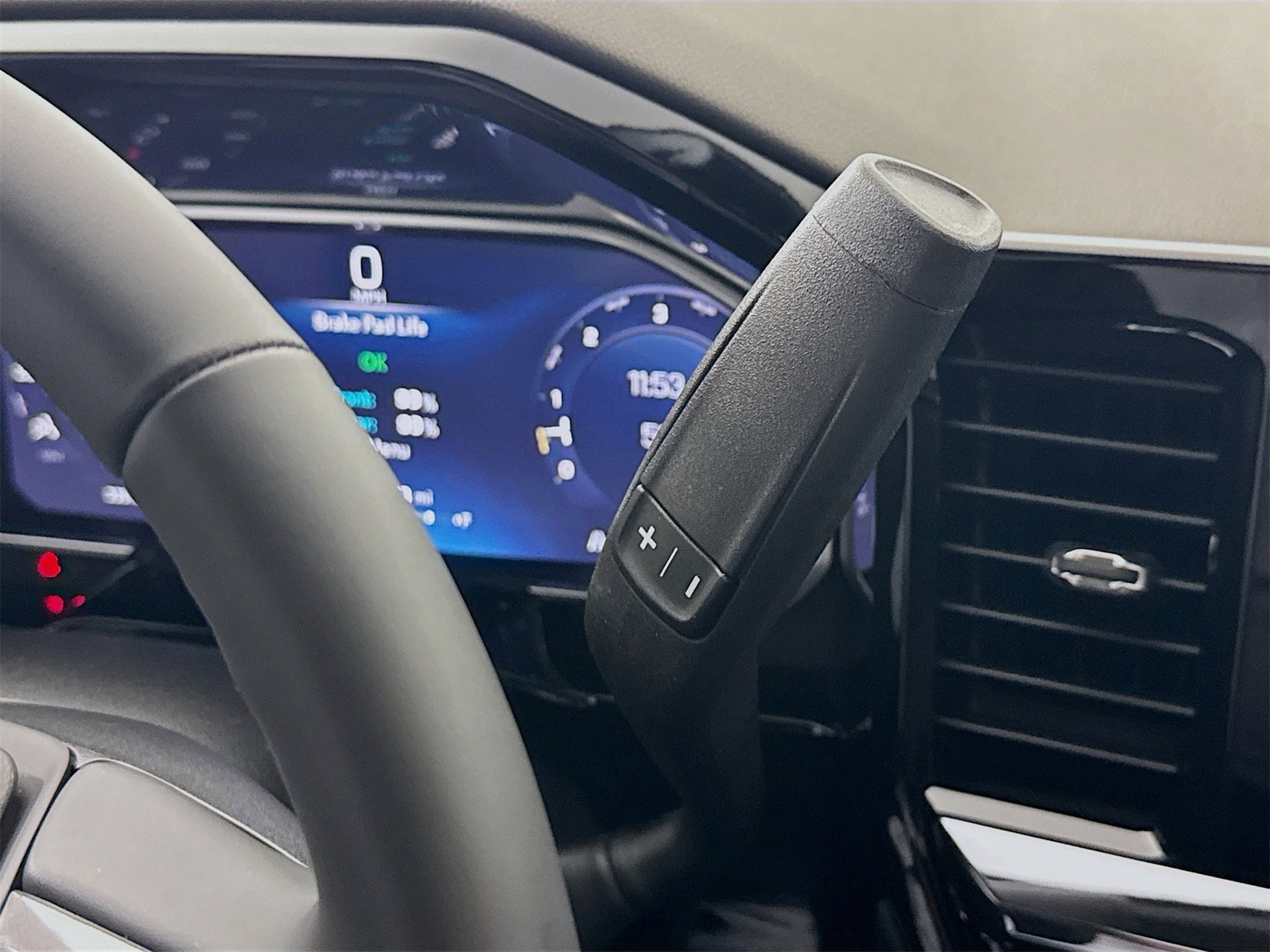 Used 2026 Chevrolet Silverado 2500 ZR2 image 18