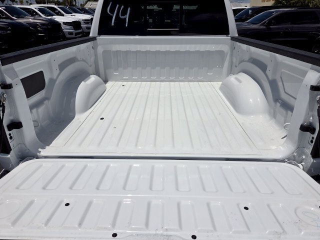 New 2026 RAM 1500 Express AWD/4WD image 10