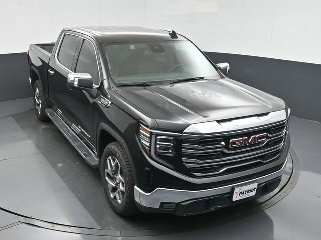 Used 2022 GMC Sierra 1500 SLT w/ SLT Convenience Package AWD/4WD image 32