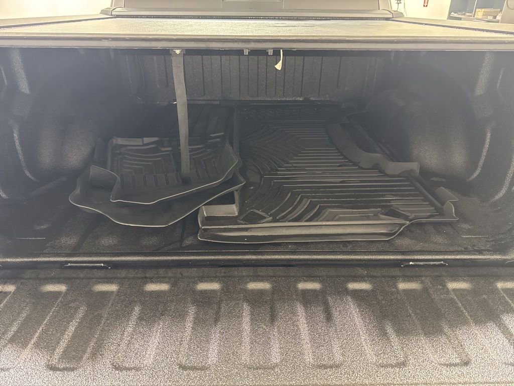 Used 2022 RAM 1500 Limited w/ Body Color Bumper Group AWD/4WD image 23
