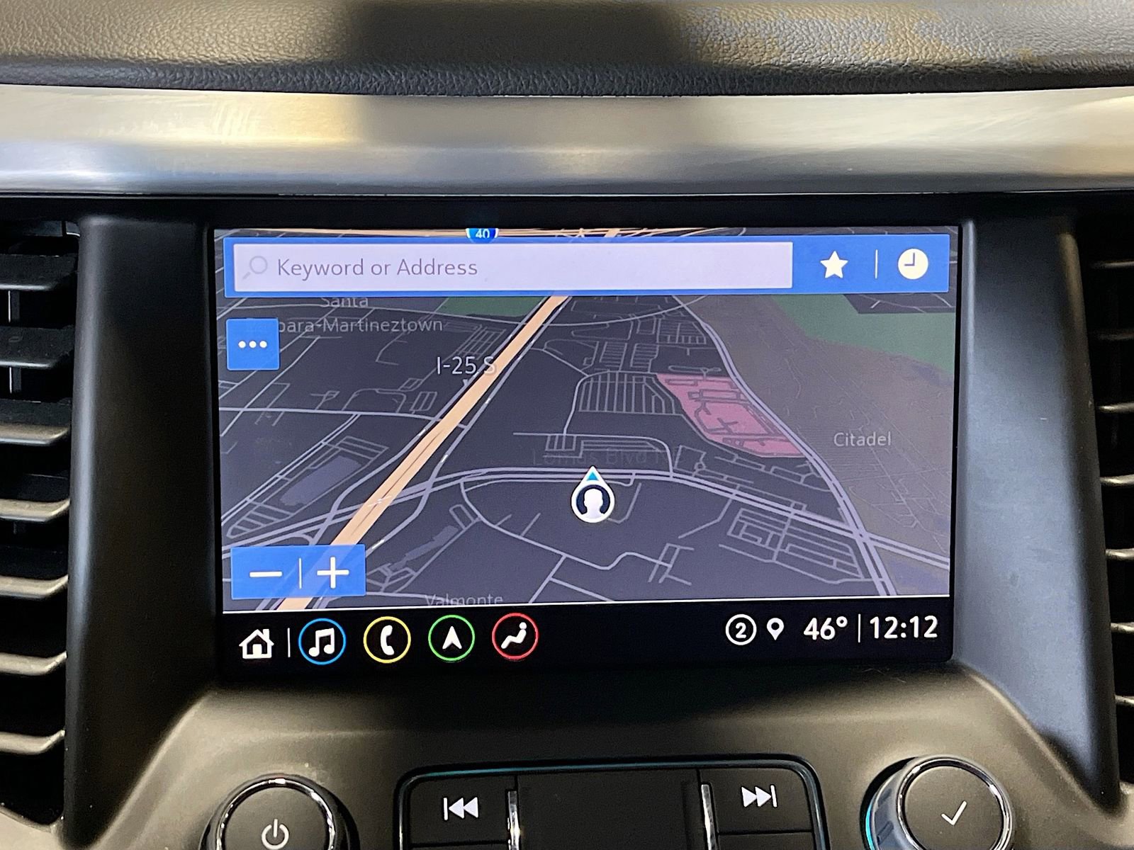 Used 2023 GMC Acadia SLT w/ Preferred Package image 13