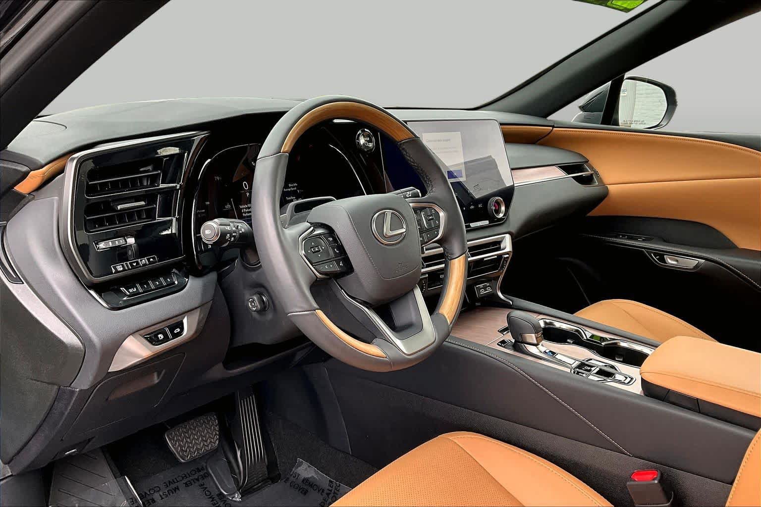 Used 2025 Lexus RX 350h AWD/4WD image 18