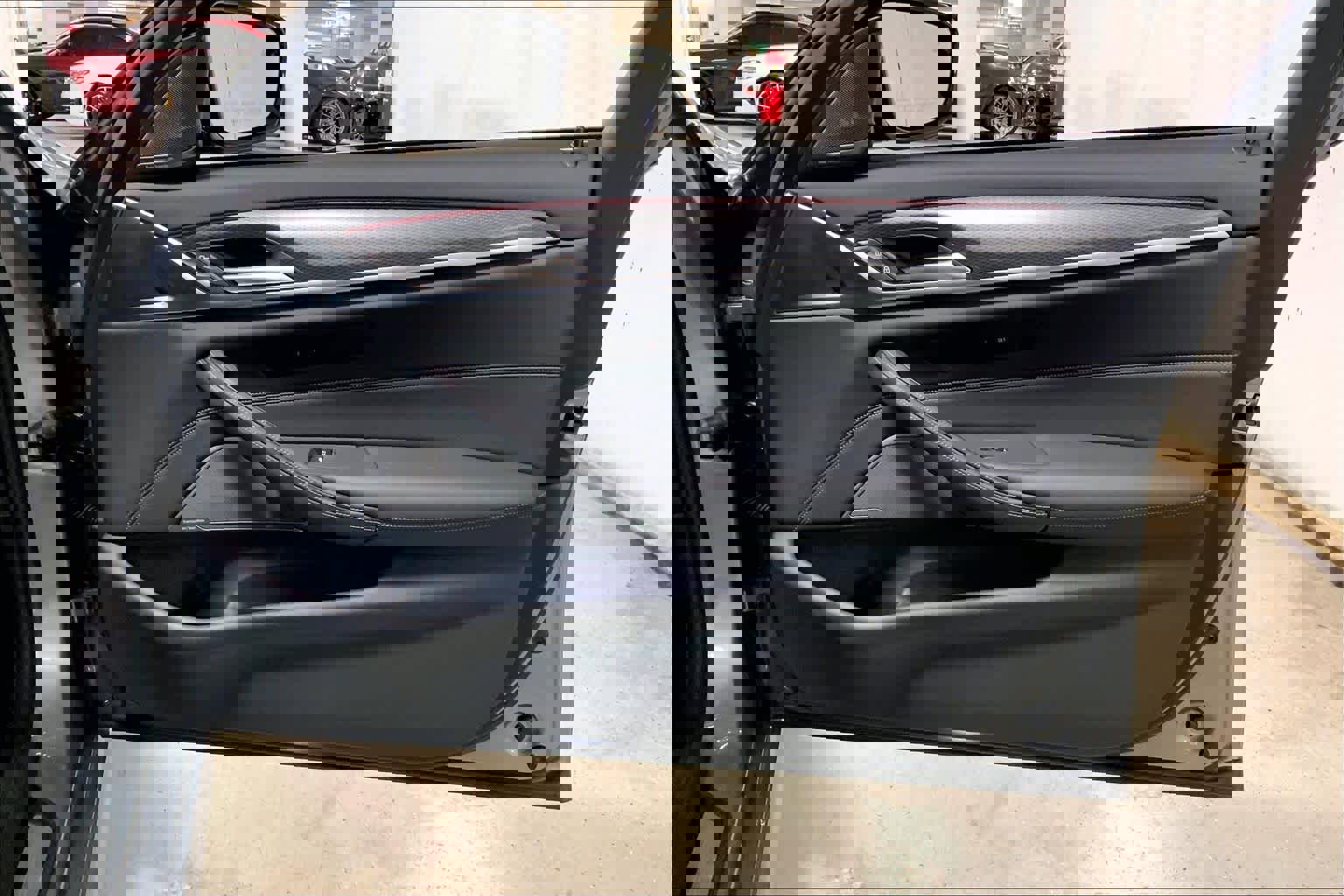 Used 2023 BMW 530e xDrive w/ Premium Package AWD/4WD image 22