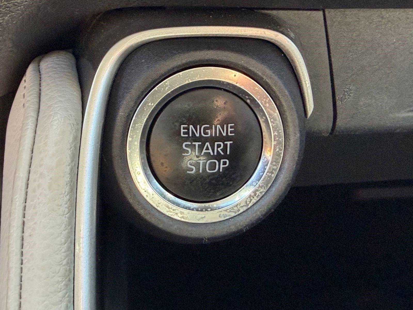 Used 2025 Toyota Grand Highlander Limited image 27