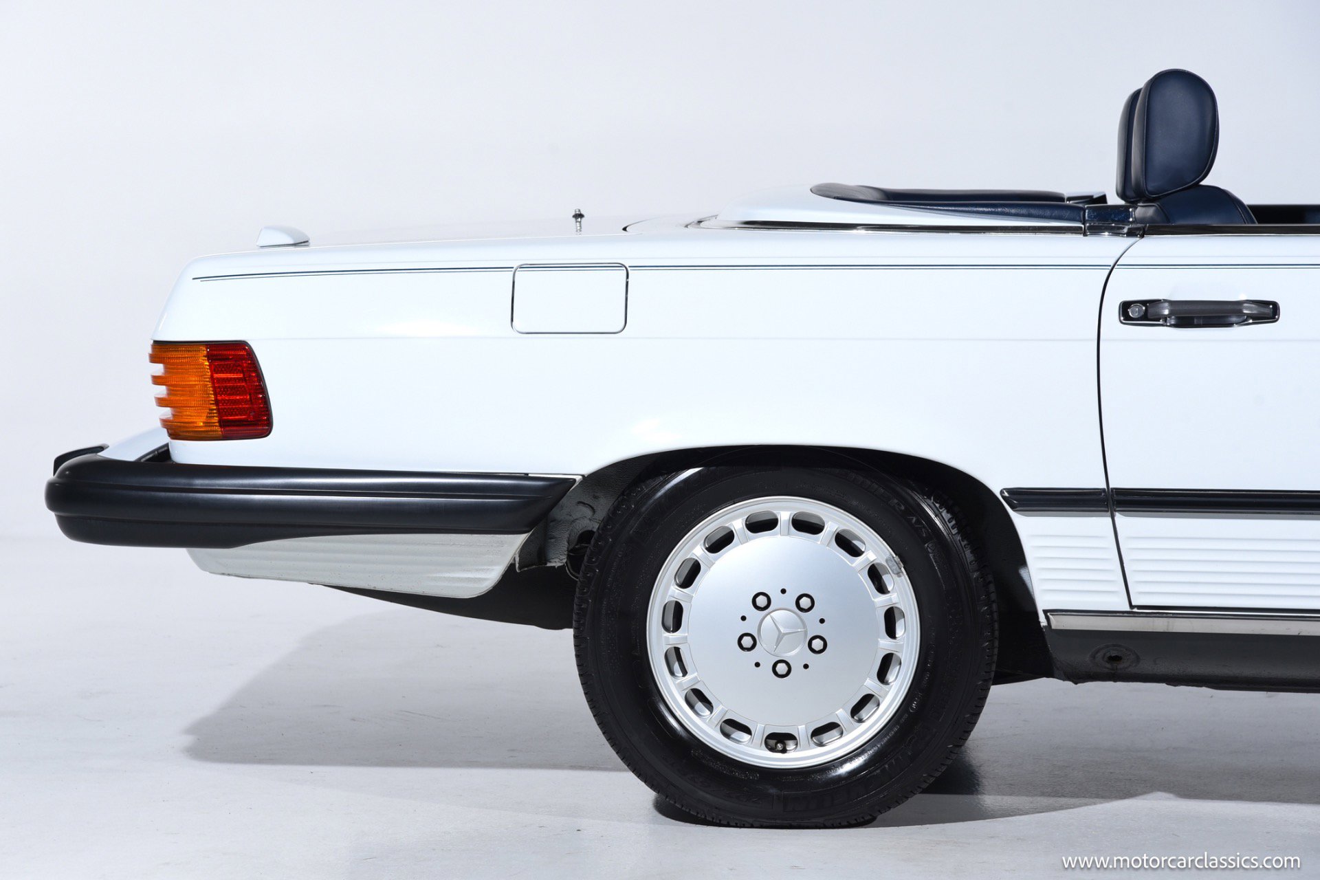 Used 1989 Mercedes-Benz 560 SL image 23