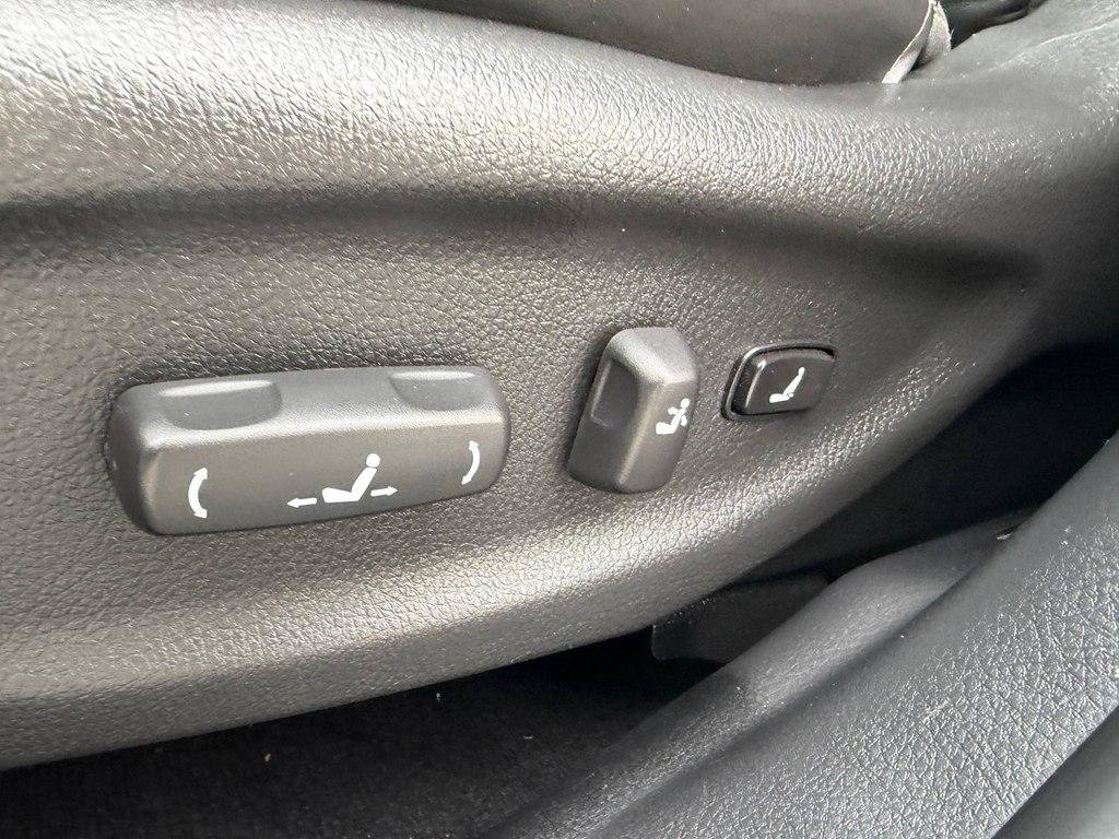 Used 2014 Kia Sorento SX FWD image 28