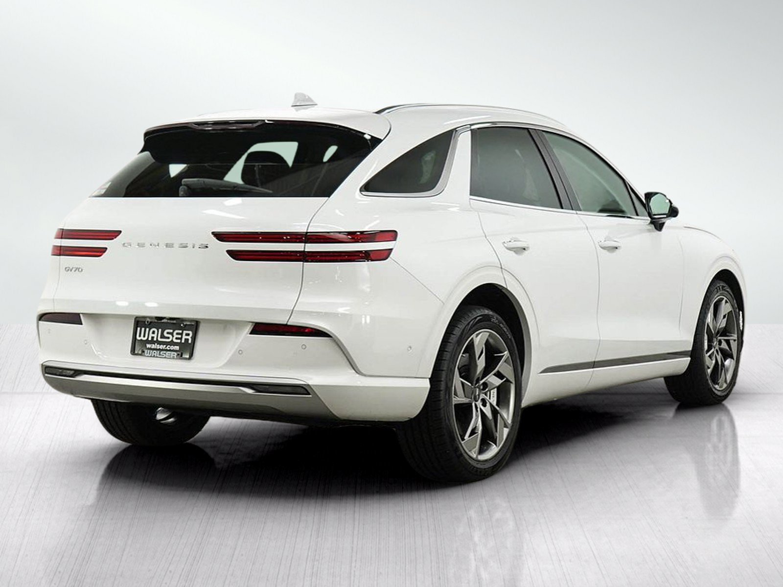 Used 2025 Genesis Electrified GV70 w/ Prestige Package AWD/4WD image 5