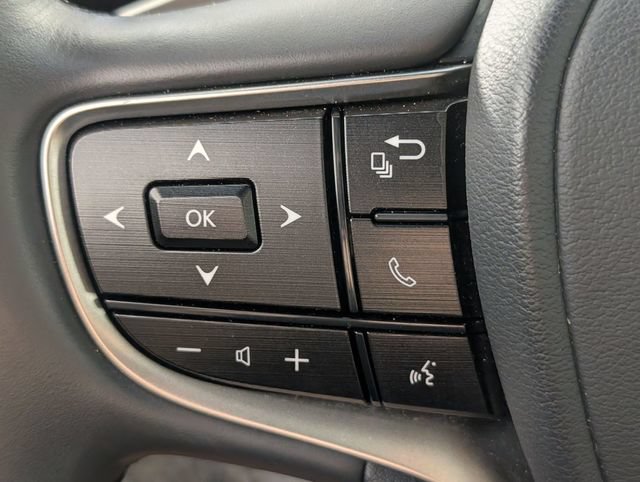 Used 2022 Lexus ES 300h Ultra Luxury w/ Protection Package (P3) FWD image 16