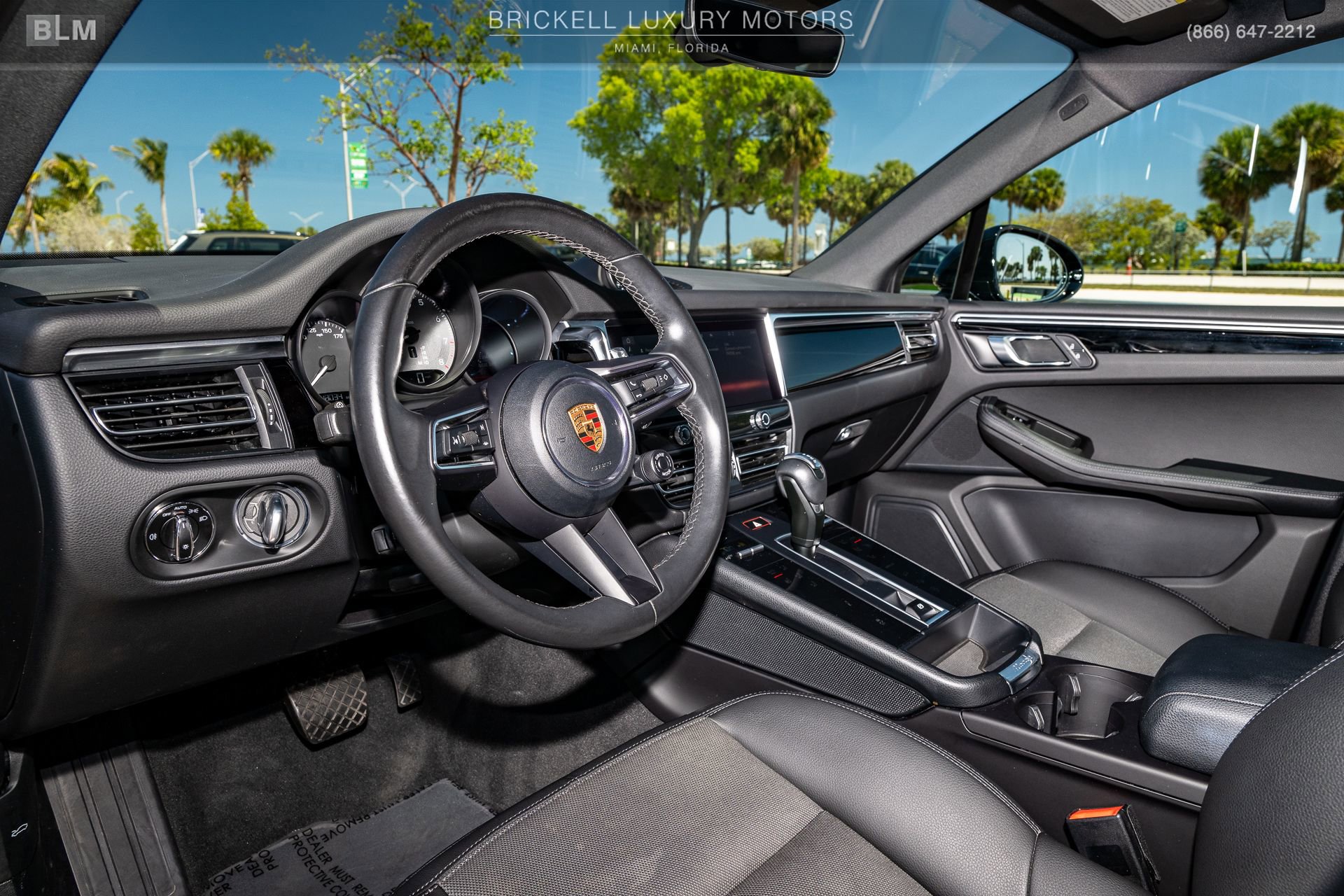 Used 2022 Porsche Macan S AWD/4WD image 5