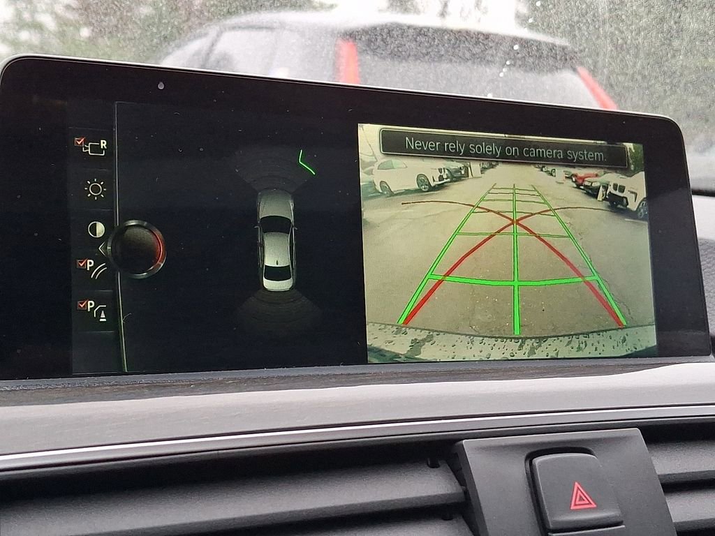 Used 2017 BMW 330i xDrive Sedan image 16