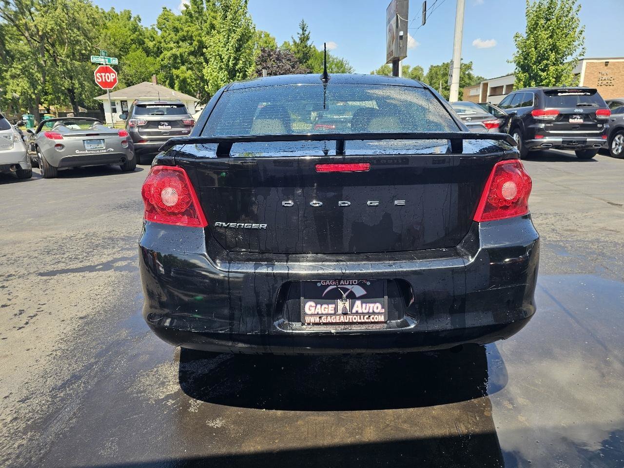 Used 2014 Dodge Avenger SE w/ Blacktop Package FWD image 10
