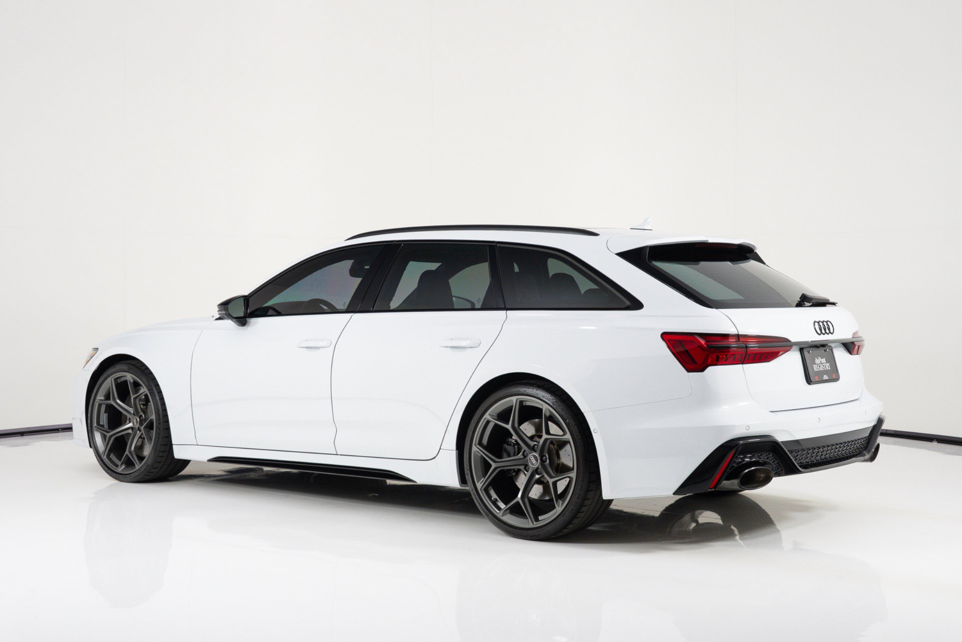 Used 2024 Audi RS 6 performance AWD/4WD image 5
