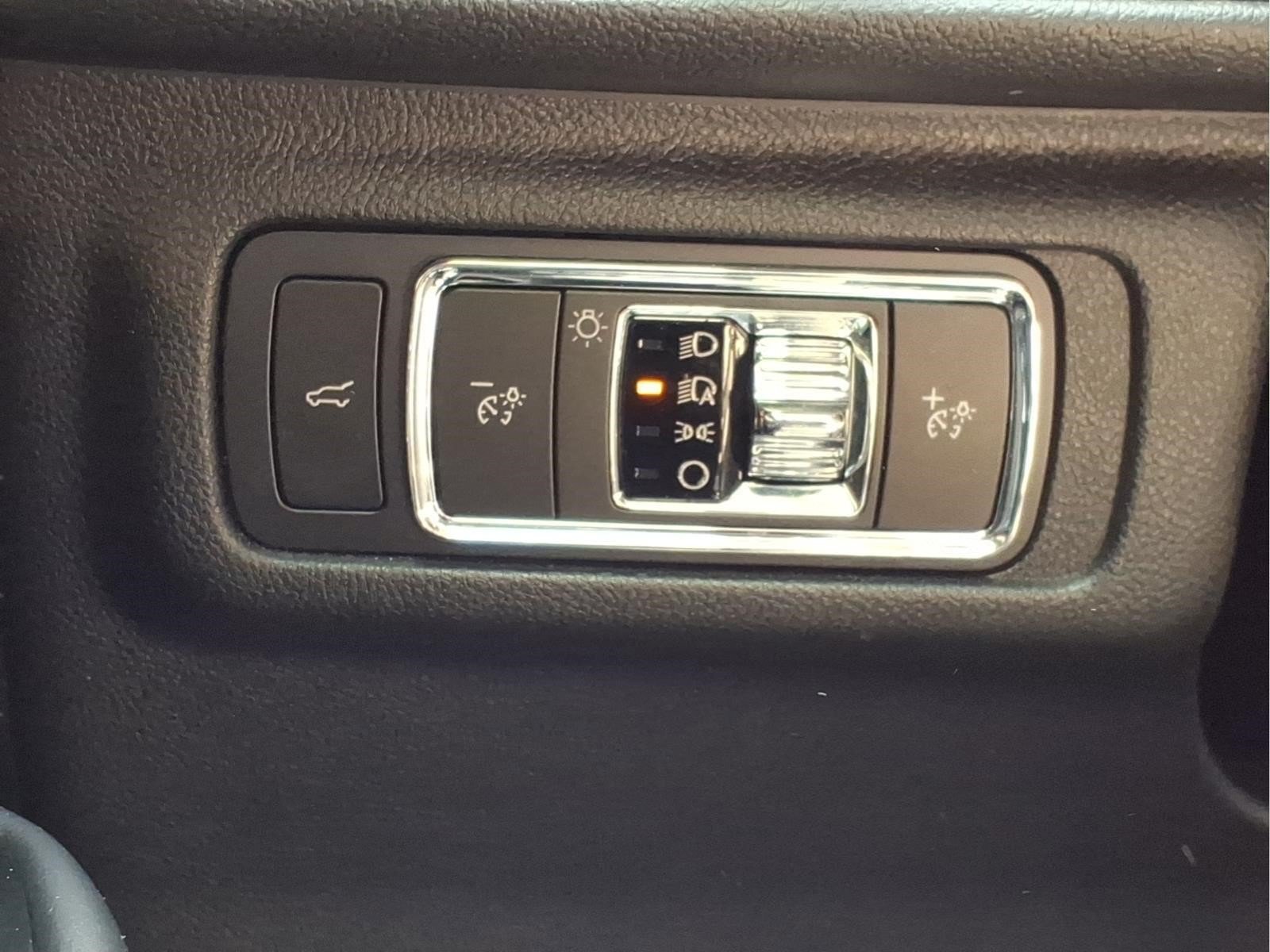 Used 2024 Lincoln Corsair FWD w/ Equipment Group 101A image 18