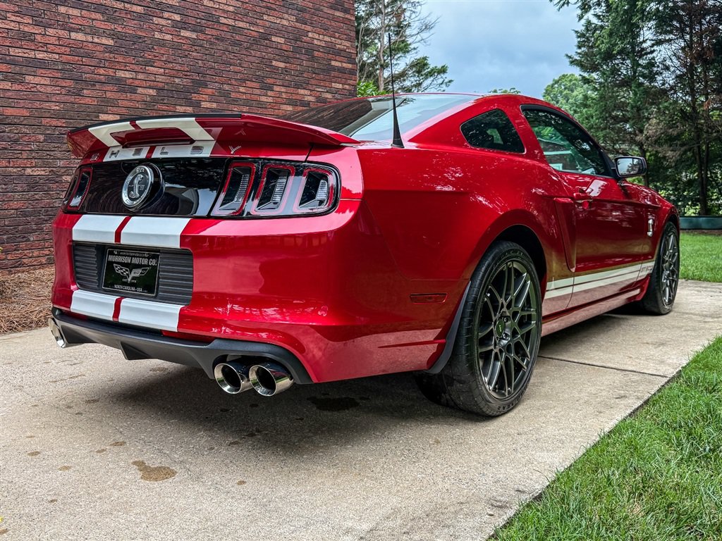 Used 2013 Ford Mustang Shelby GT500 RWD image 33