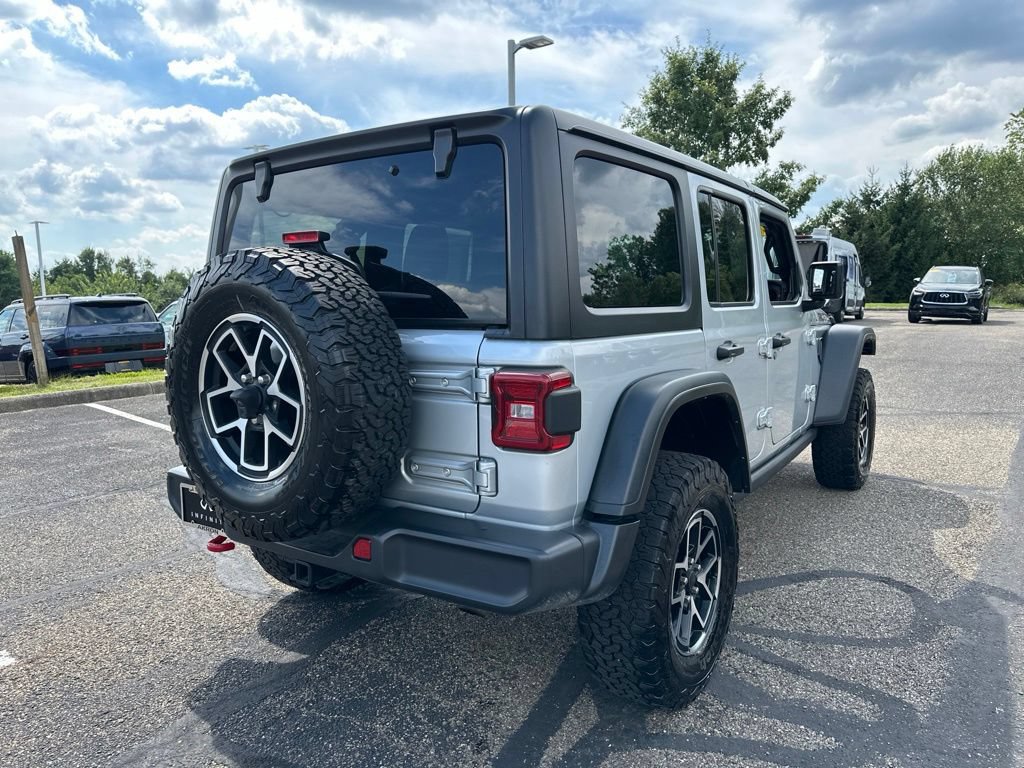 Used 2024 Jeep Wrangler Unlimited Rubicon AWD/4WD image 10