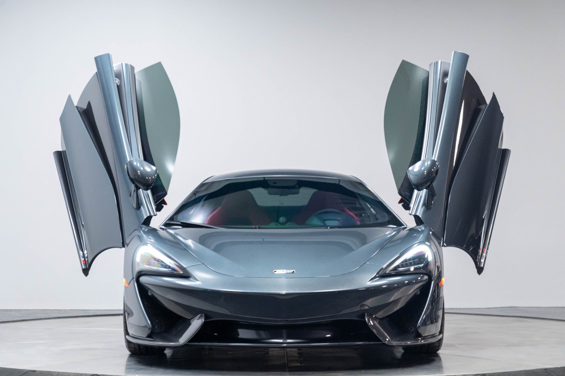 Used 2019 McLaren 570S Coupe RWD image 46