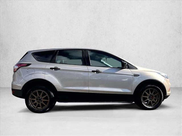 Used 2018 Ford Escape S image 5