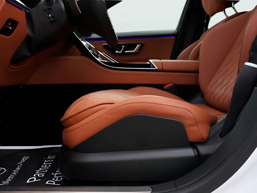 Certified 2025 Mercedes-Benz S 580e 4MATIC Sedan image 36
