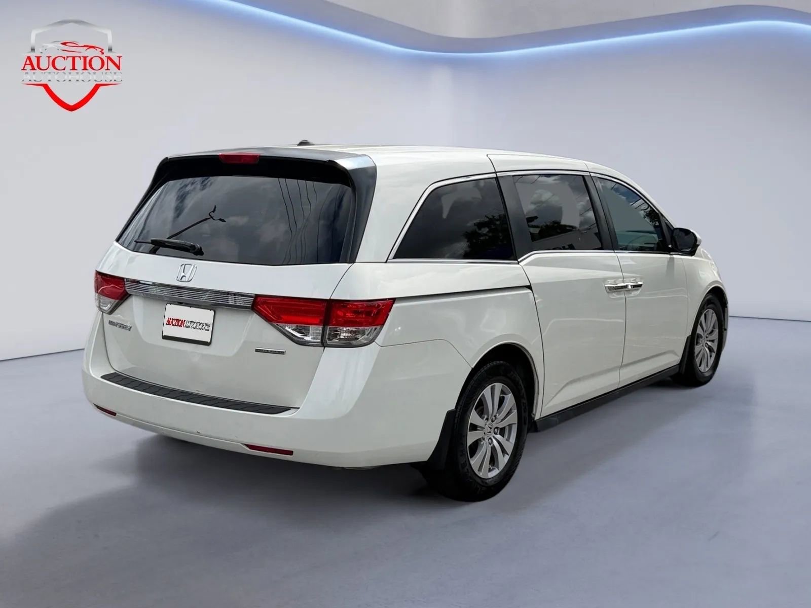 Used 2017 Honda Odyssey SE image 5