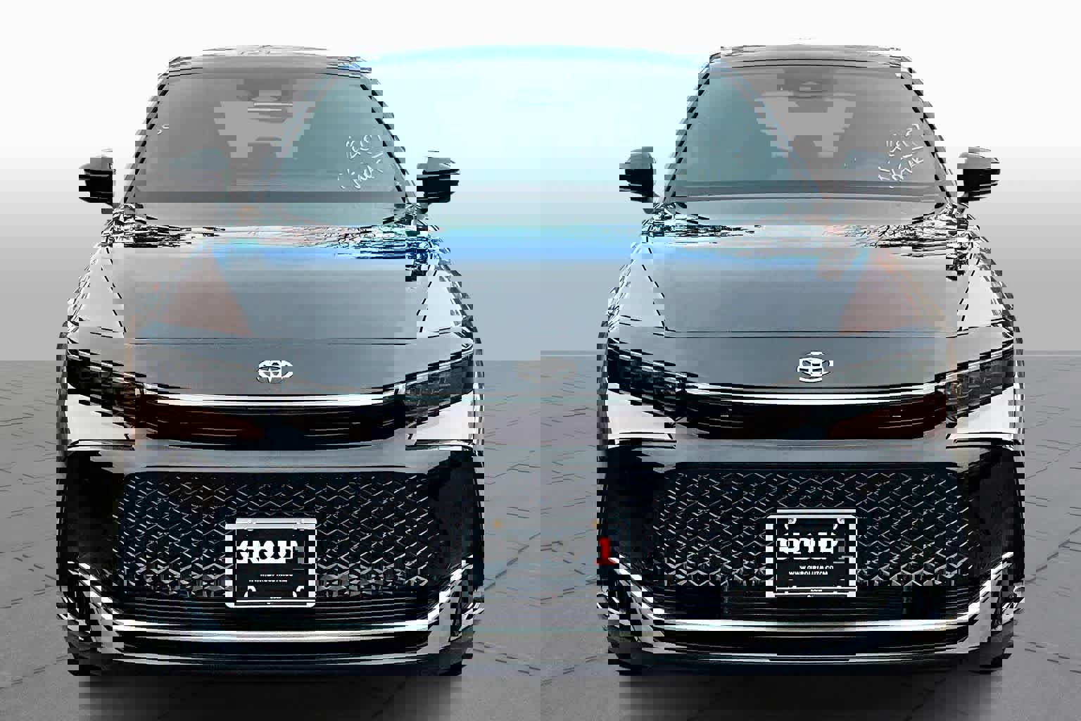 New 2026 Toyota Crown Platinum image 3