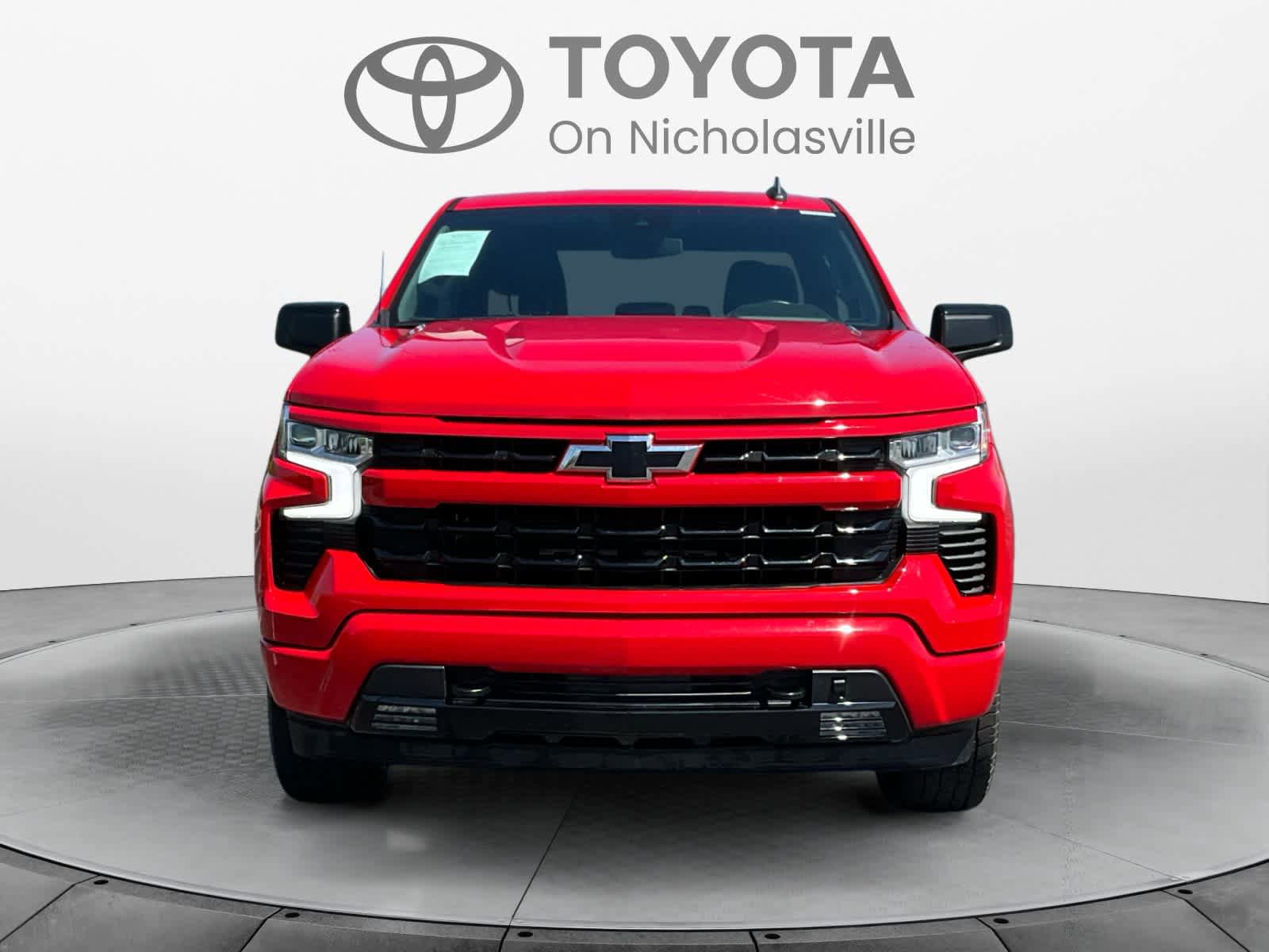 Used 2023 Chevrolet Silverado 1500 RST w/ Z71 Off-Road Package AWD/4WD image 9