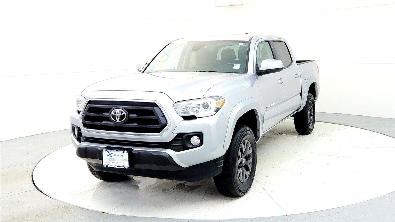 Certified 2023 Toyota Tacoma SR5 image 2