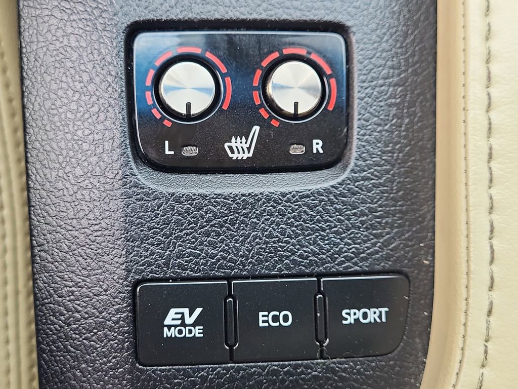 Used 2013 Toyota Avalon XLE Touring image 21