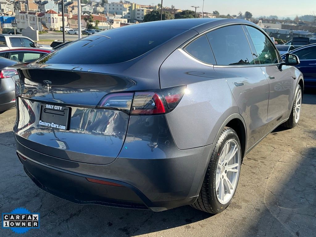 Used 2023 Tesla Model Y Long Range image 92