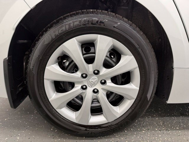 Used 2026 Toyota Corolla LE FWD image 21