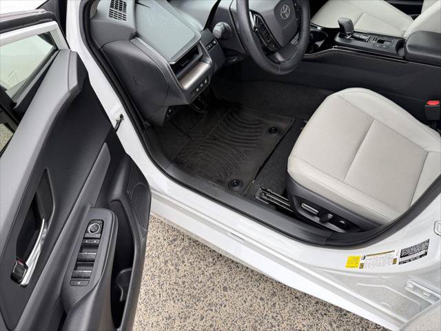 Certified 2023 Toyota Prius XLE AWD/4WD image 13