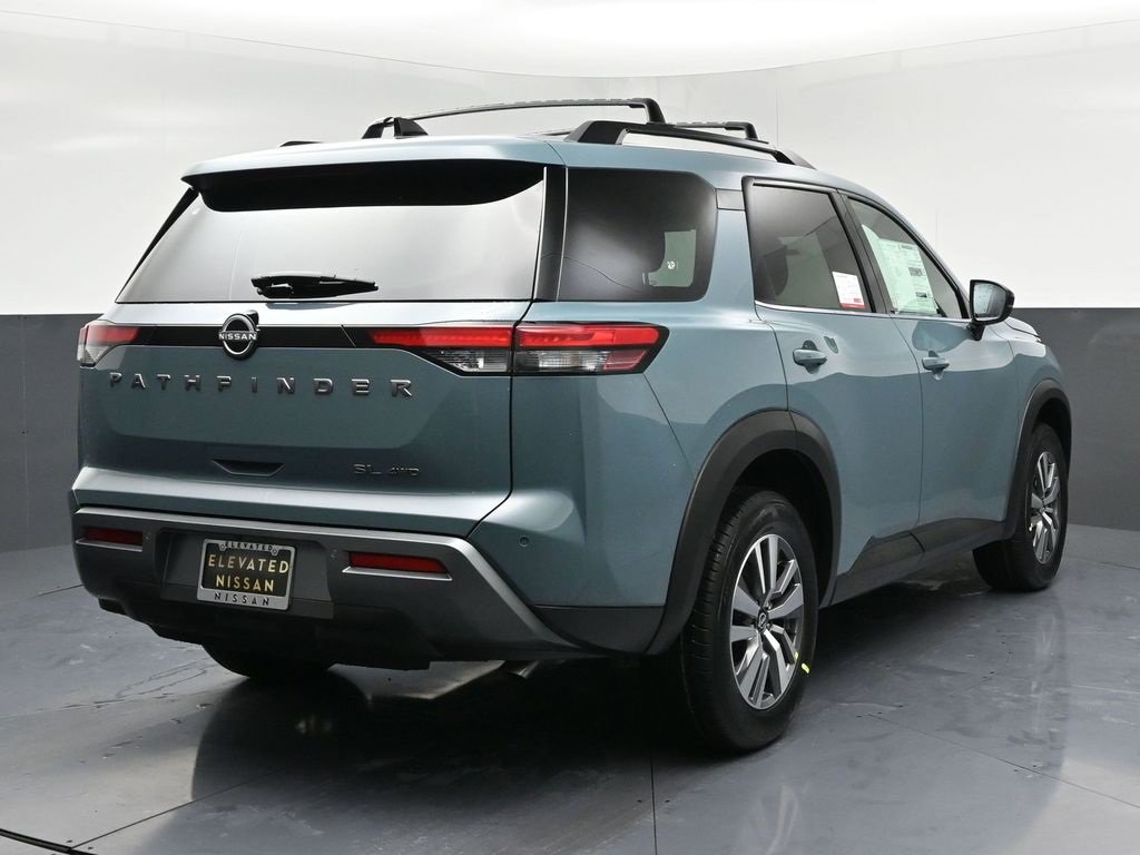 New 2026 Nissan Pathfinder SL image 4