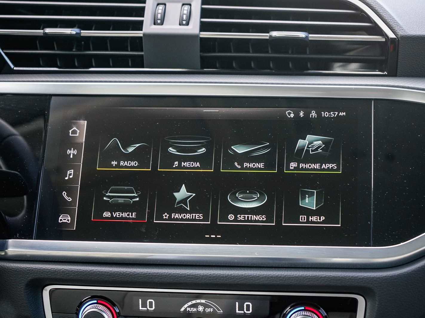 Used 2025 Audi Q3 2.0T Premium w/ Convenience Package image 14