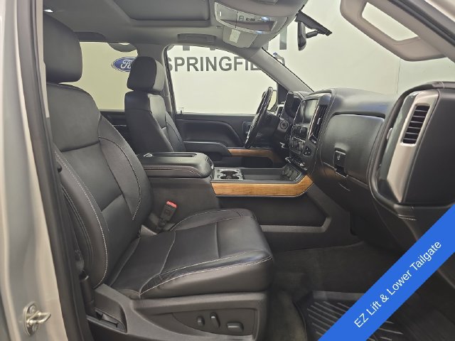 Used 2018 Chevrolet Silverado 1500 LTZ w/ Sport Package AWD/4WD image 10