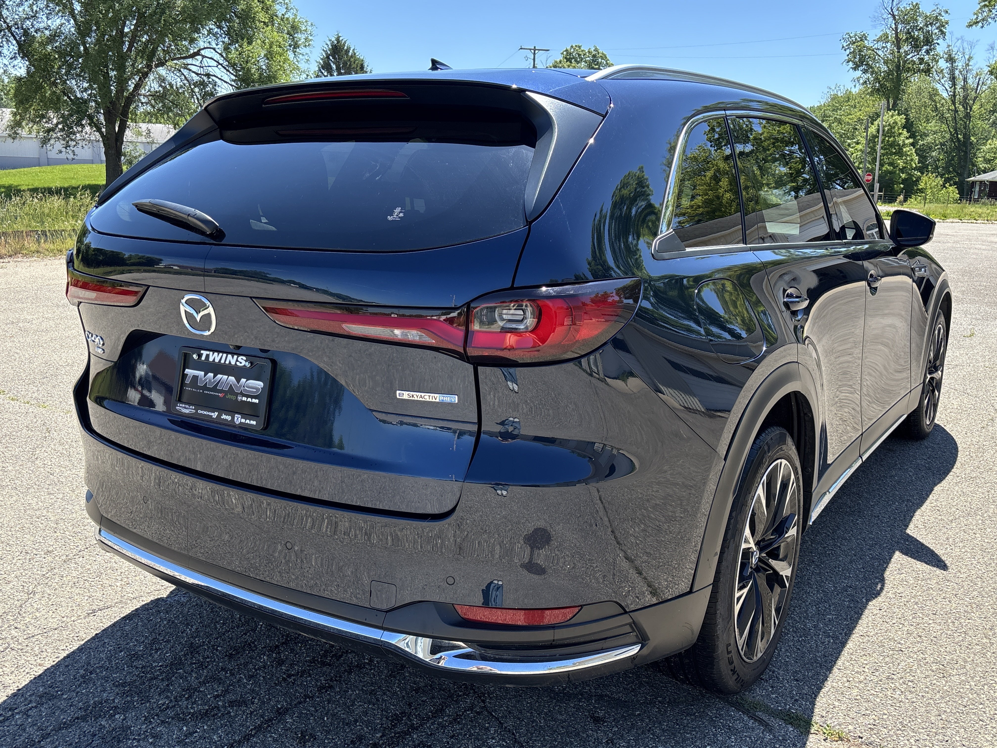 Used 2024 MAZDA CX-90 Plug-In Hybrid w/ Premium Pkg AWD/4WD image 6