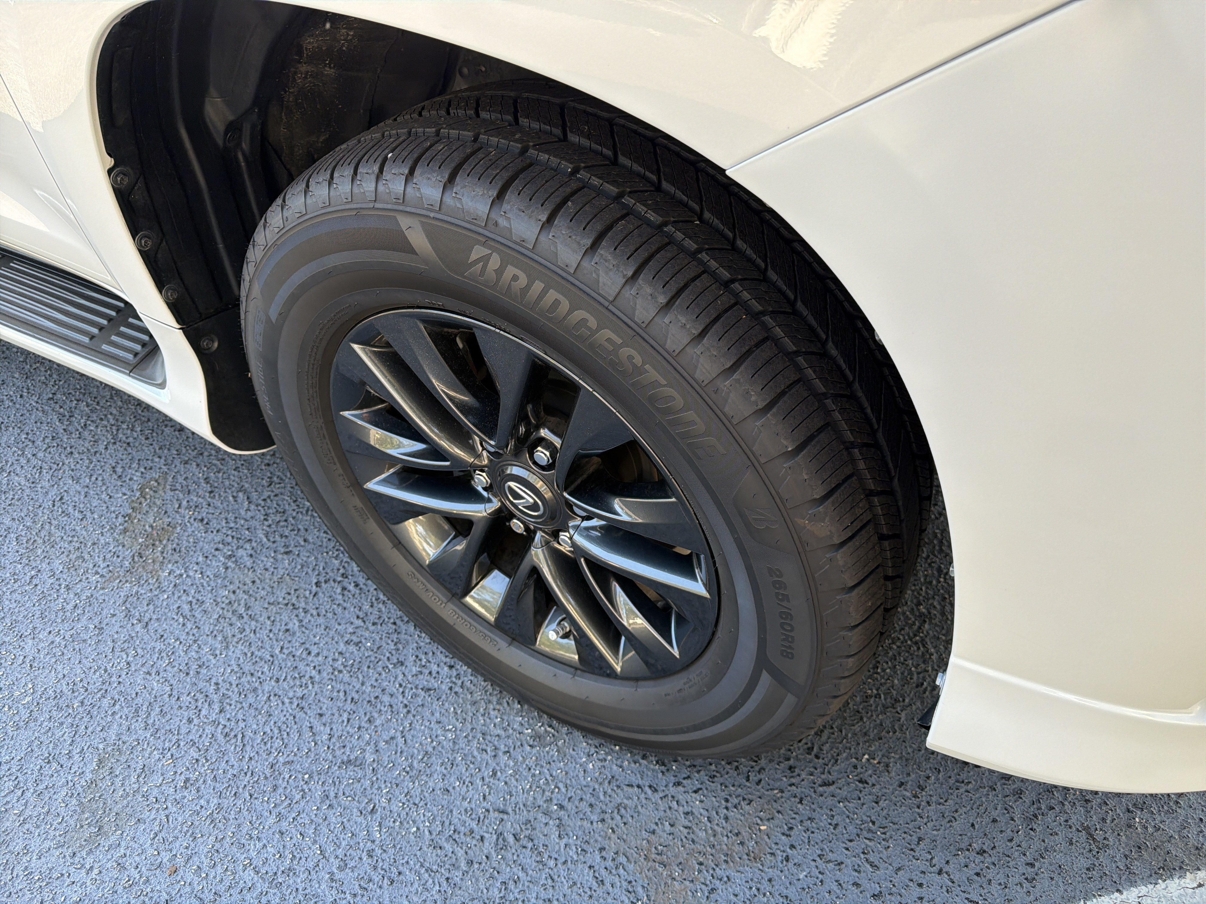 Certified 2023 Lexus GX 460 Premium AWD/4WD image 11