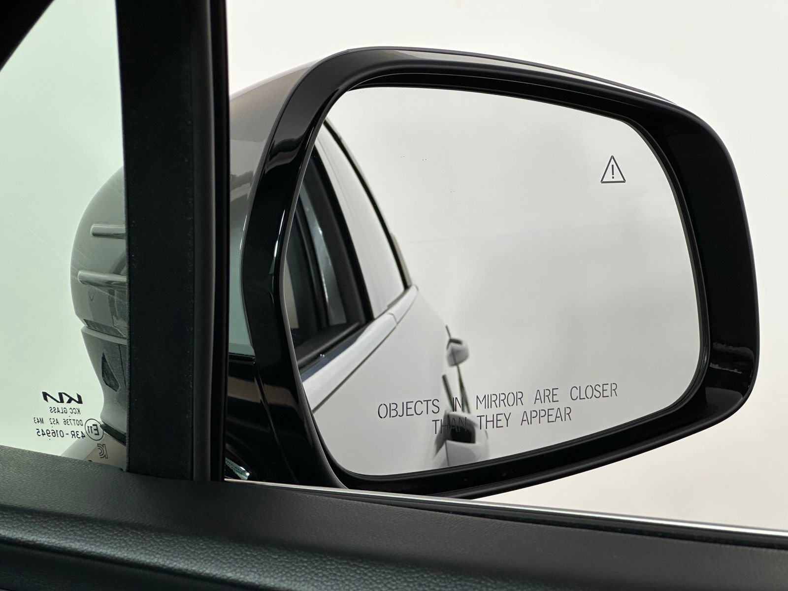 Used 2025 Kia Sorento EX w/ Panoramic Sunroof Package image 27