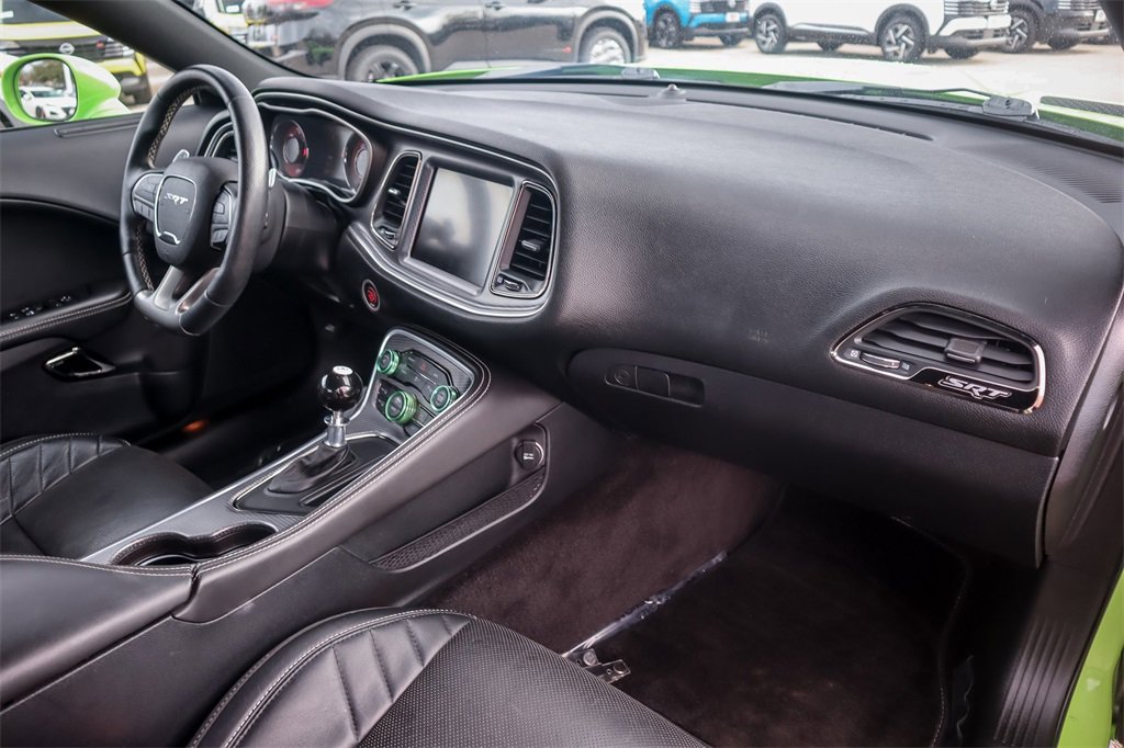 Used 2015 Dodge Challenger SRT Hellcat image 21