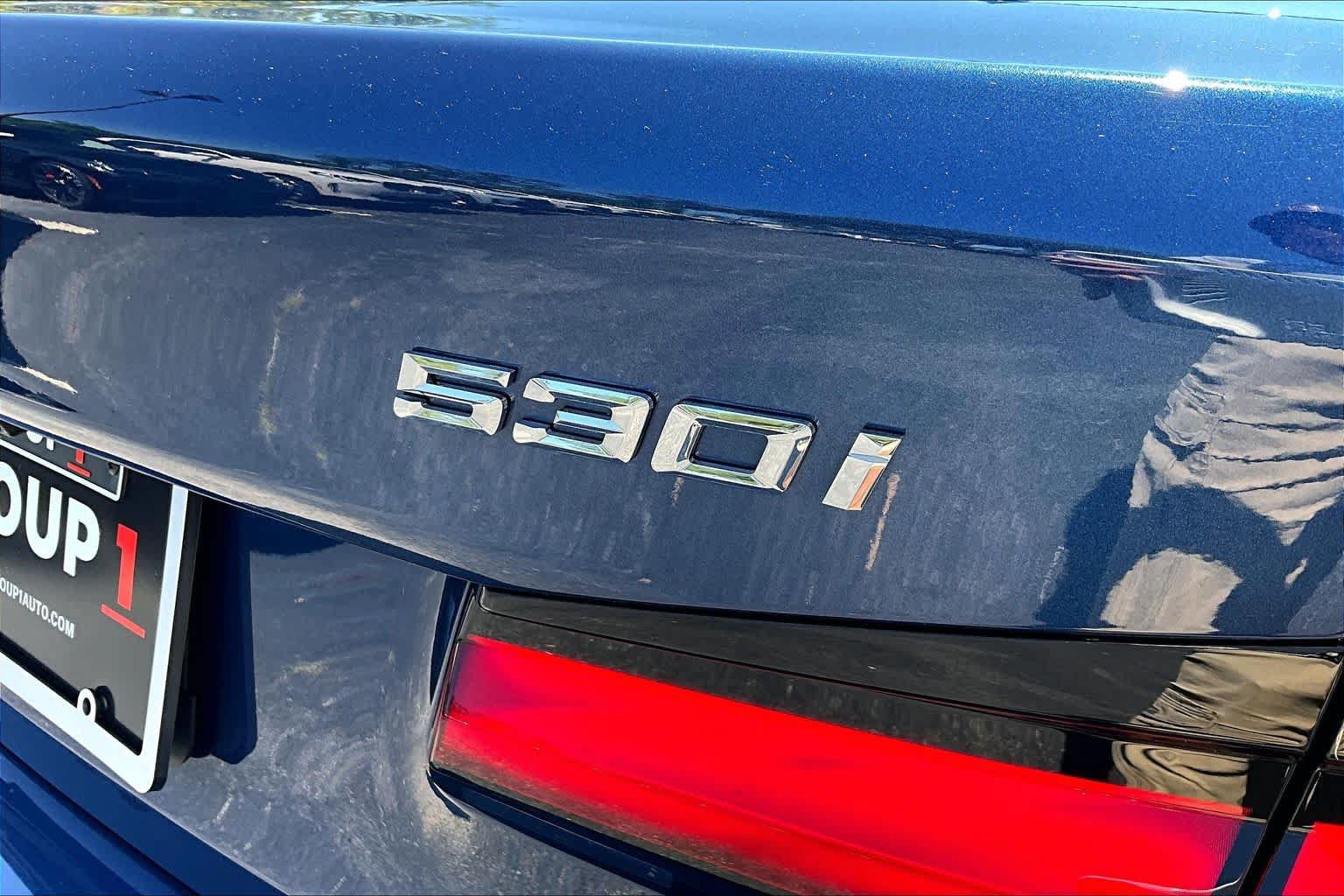 Used 2023 BMW 530i w/ Premium Package RWD image 10