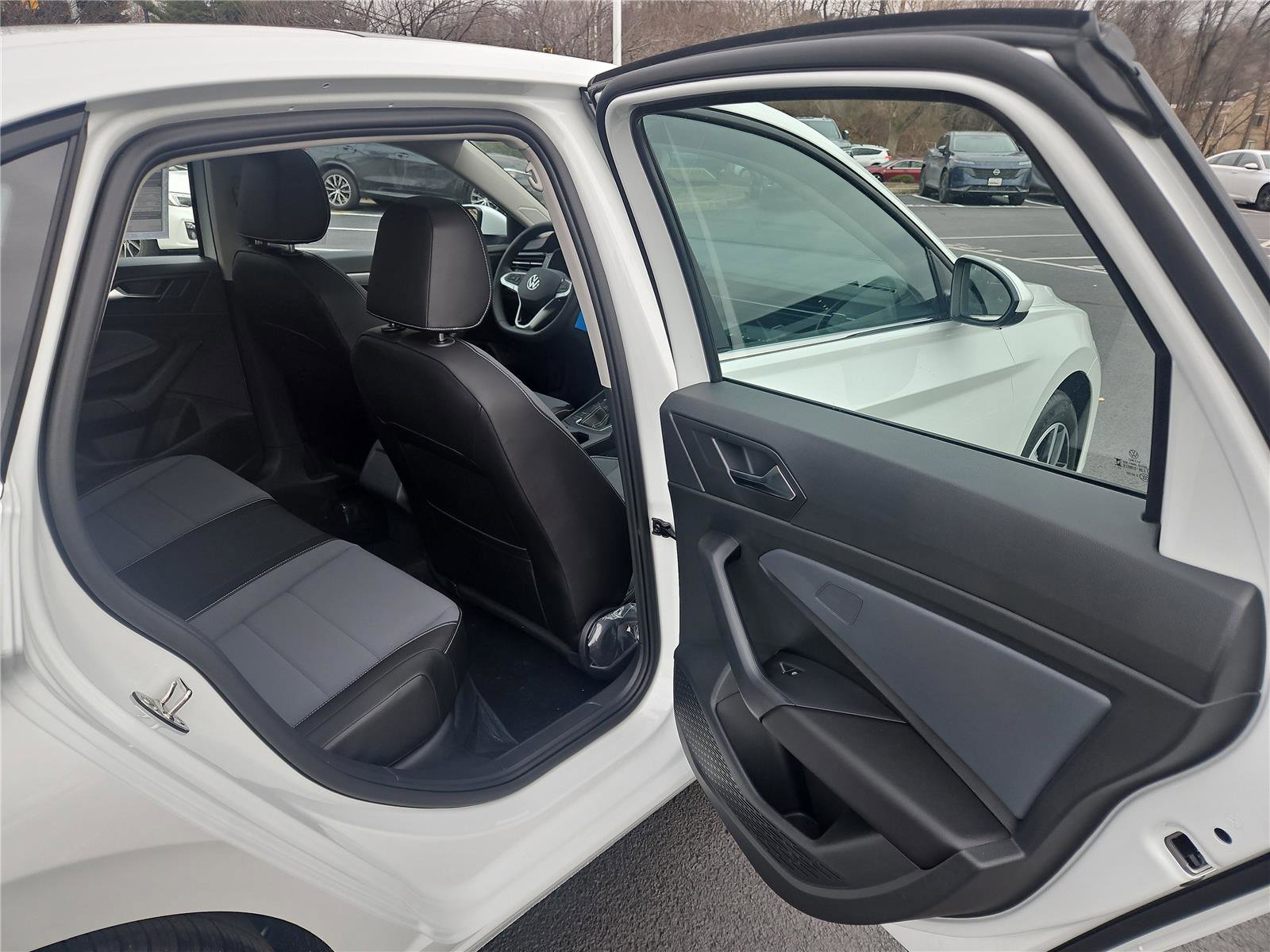 New 2026 Volkswagen Jetta SE image 28