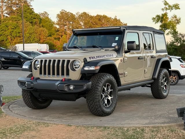 Used 2022 Jeep Wrangler Unlimited Rubicon w/ Cold Weather Group AWD/4WD image 3