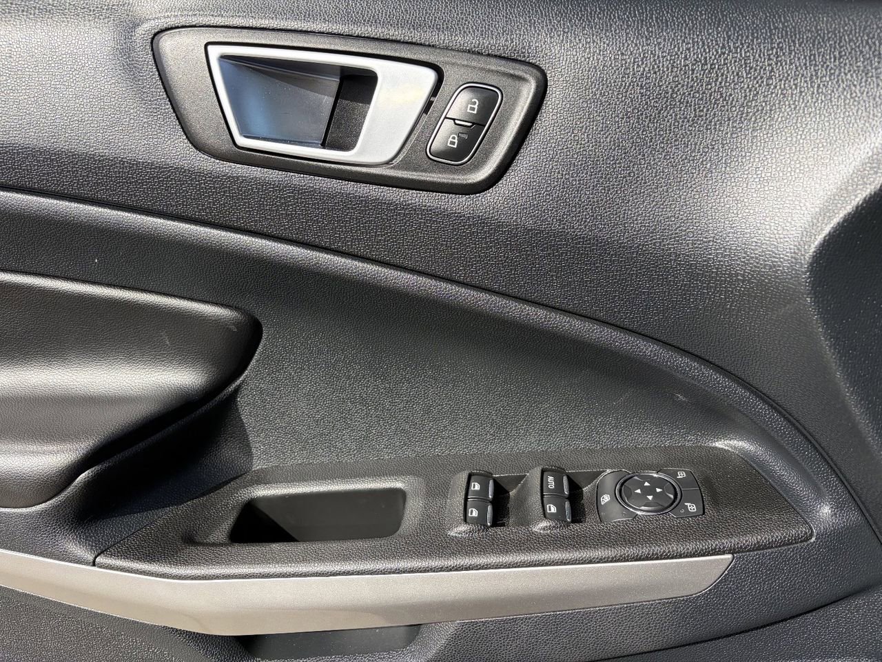 Used 2019 Ford EcoSport Titanium FWD image 20