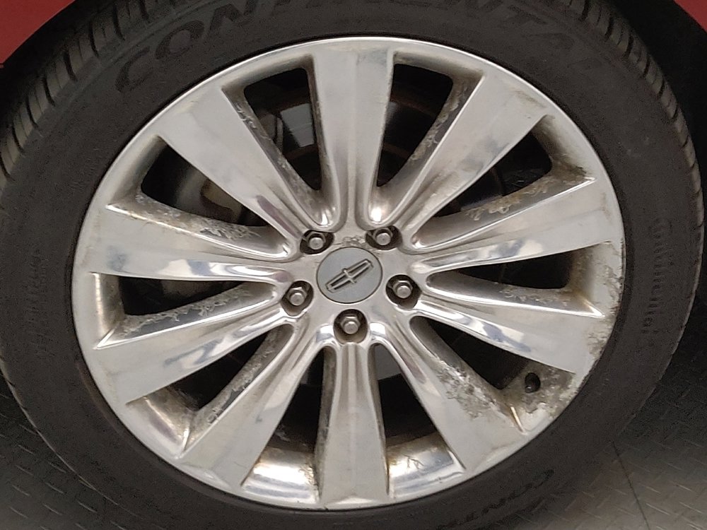 Used 2015 Lincoln MKS AWD w/ Equipment Group 201A image 31