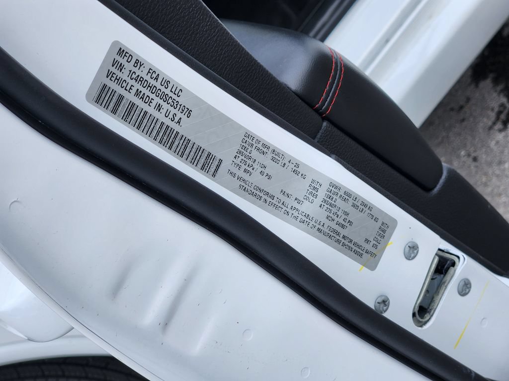 Used 2025 Dodge Durango GT RWD image 23