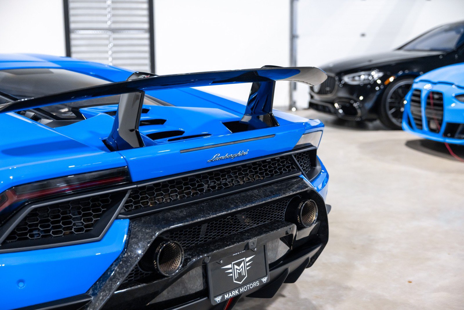 Used 2018 Lamborghini Huracan Performante AWD/4WD image 15