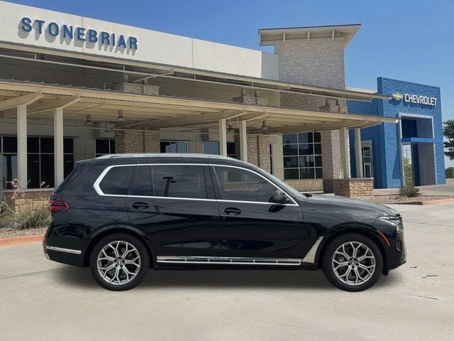 Used 2025 BMW X7 xDrive40i w/ Premium Package AWD/4WD image 4