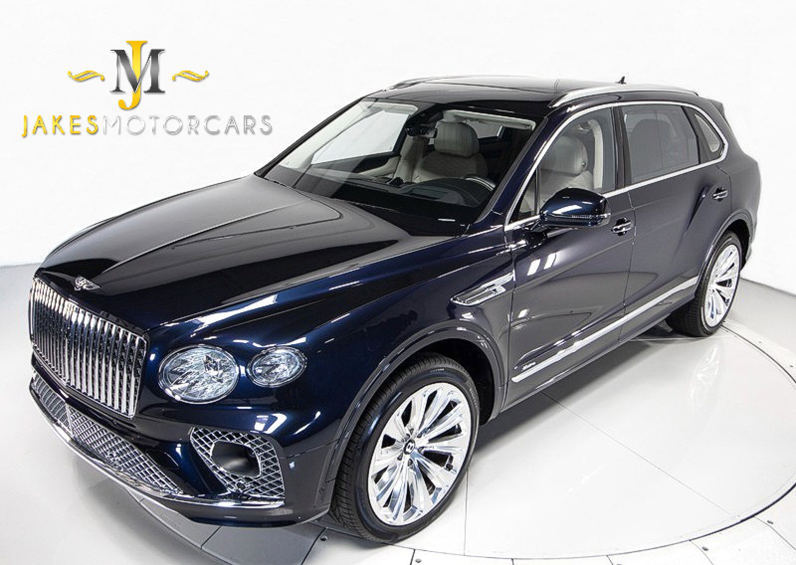 Used 2023 Bentley Bentayga Extended Wheelbase image 17